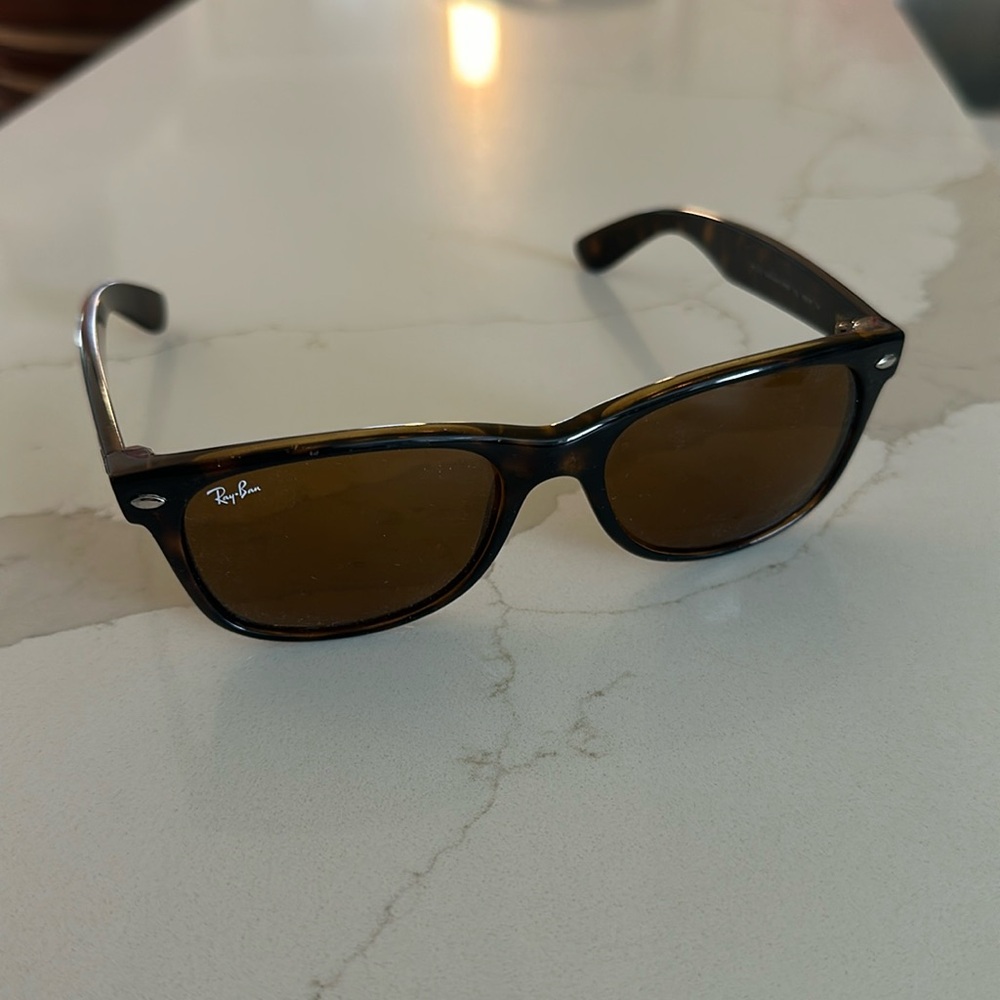 Ray Ban Wayfarer sunglasses Havana / Brown Authentic
